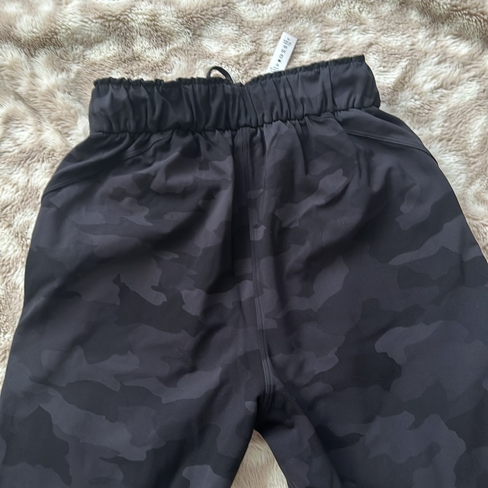 LULULEMON stretch luxtreme high-rise sweatpants - Picture 2 of 6